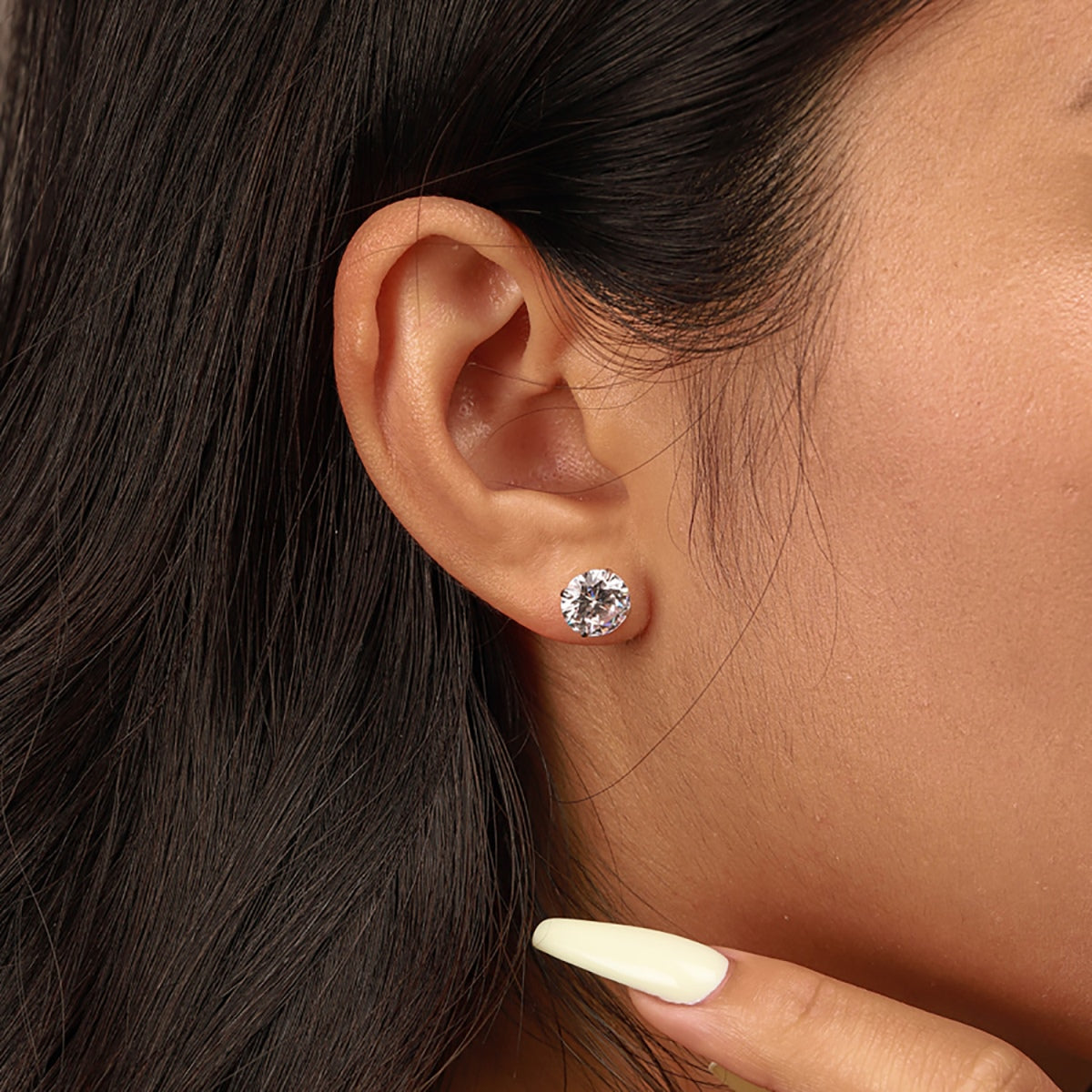 [Together]Stylish Shiny Round Center Stone Stud Earrings